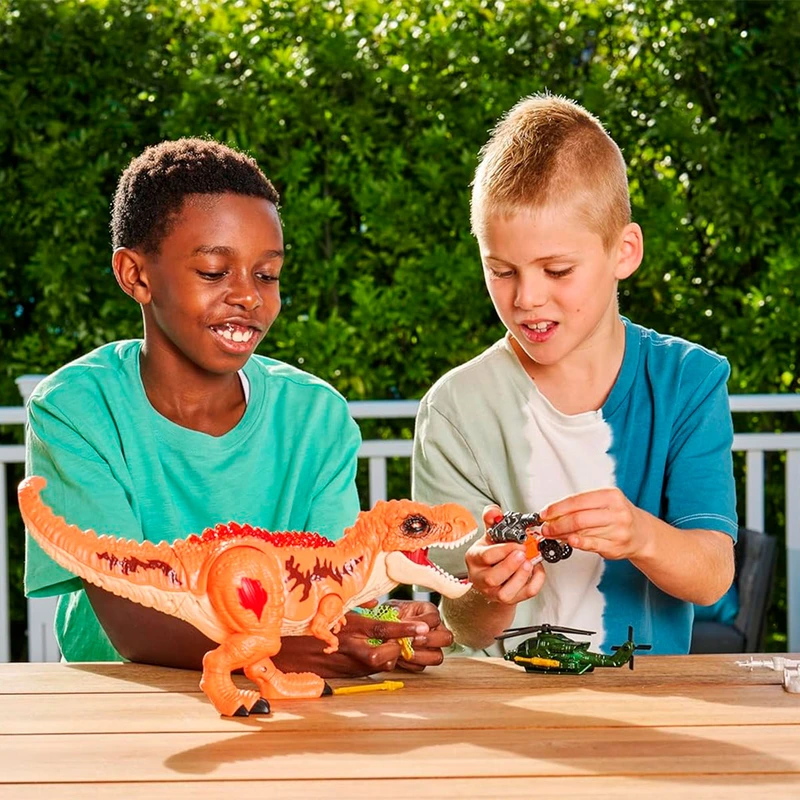 Інтерактивний ігровий набір ROBO ALIVE - ВТЕЧА ДИНОЗАВРА