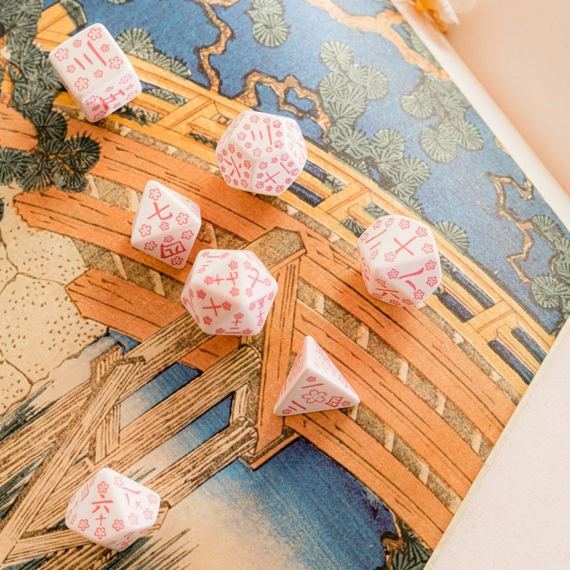 Набір кубиків Japanese Dice Set: Cherry Blossoms Petals (7)
