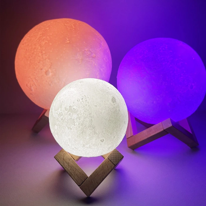 Світильник настільний Місяць 3D RGB 18 см + пульт