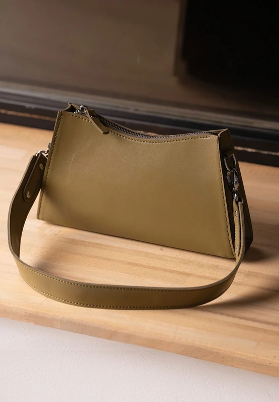 Жіноча шкіряна сумка Sally оливкова