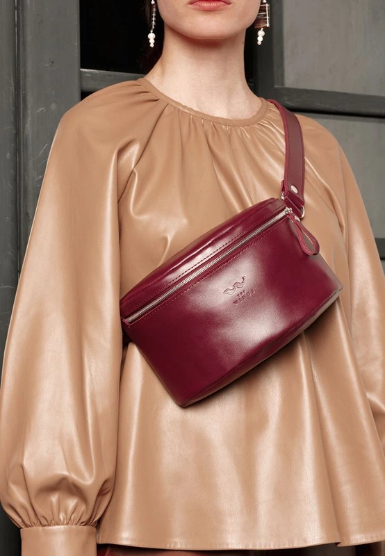 Шкіряна поясна сумка бордова