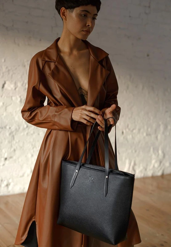 Шкіряний шоппер Walker Mini чорний флотар