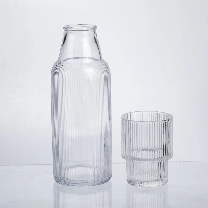 Глечик 700 мл зі склянкою 1 (шт) графин для компоту соку води лимонаду глечик для напоїв Прозорий HP-19-L3